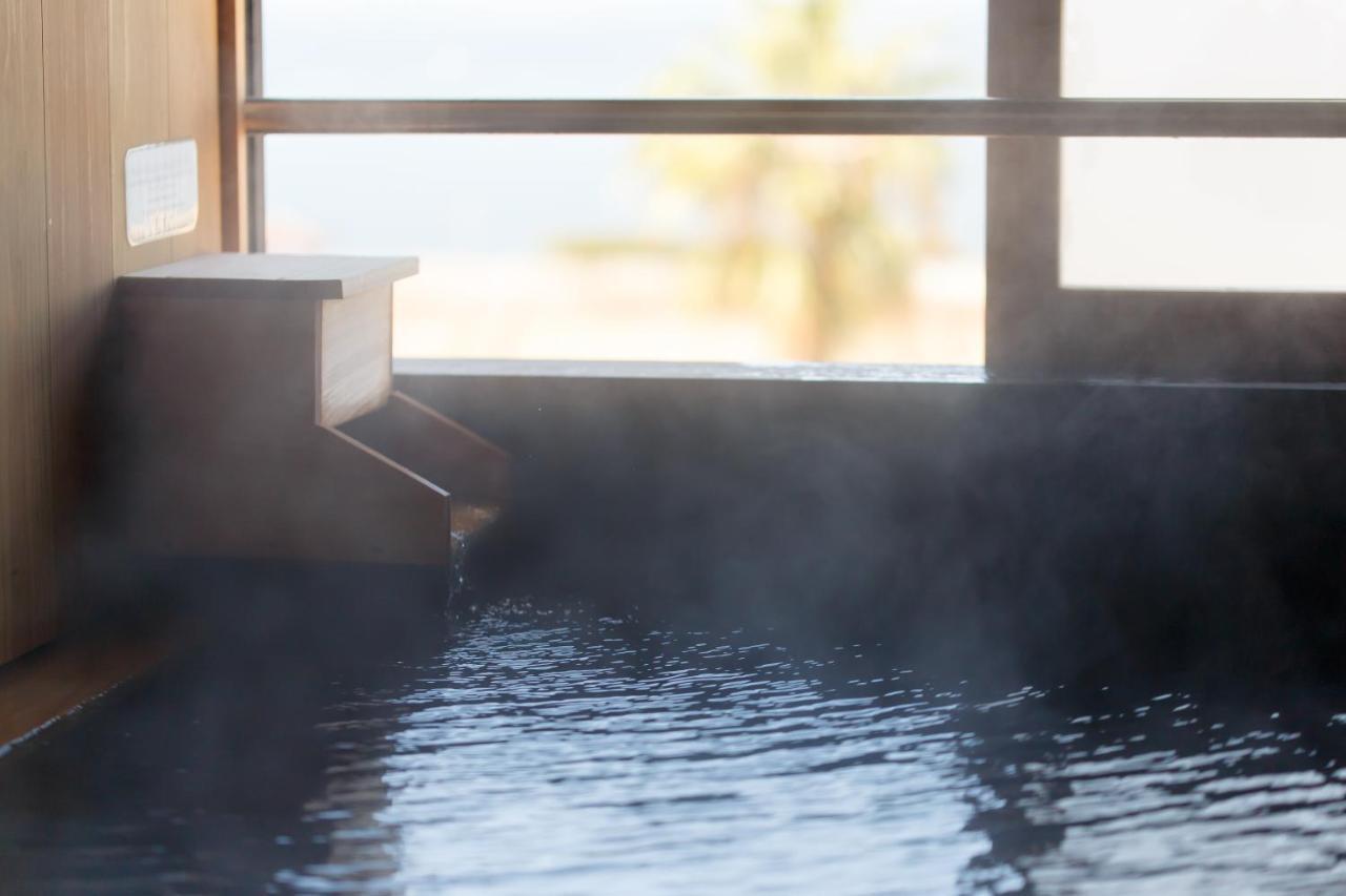 Iseya, Seaview Private Oceanside Bath Hotel Unzen Buitenkant foto
